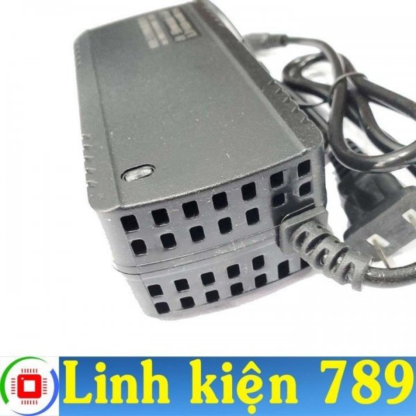  Sạc pin máy khoan 16.8V Pin Lithium 4S 3.7V 16.8V 2A Jack DC tự ngắt khi đầy